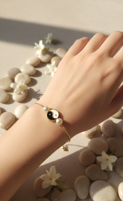 Harmony Pearl Yin Yang Bracelet