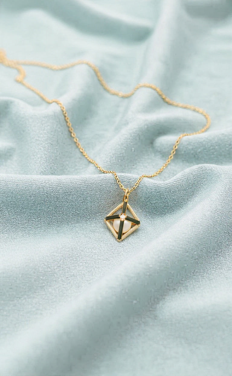 Floating Pearl Cube Necklace [Limited Stock]
